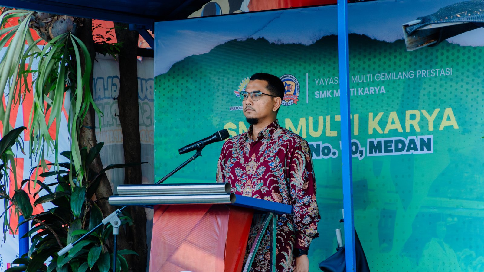 Upacara Pagi SMK Multi Karya Bersama Pengawas Yayasan Multi Gemilang Prestasi