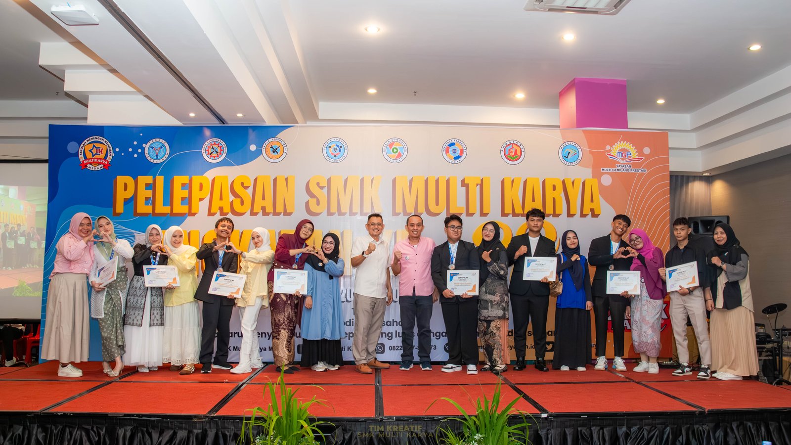 Pelepasan Siswa-Siswi SMK Multi Karya Angkatan ke-32: Momen Penuh Haru dan Kebanggaan