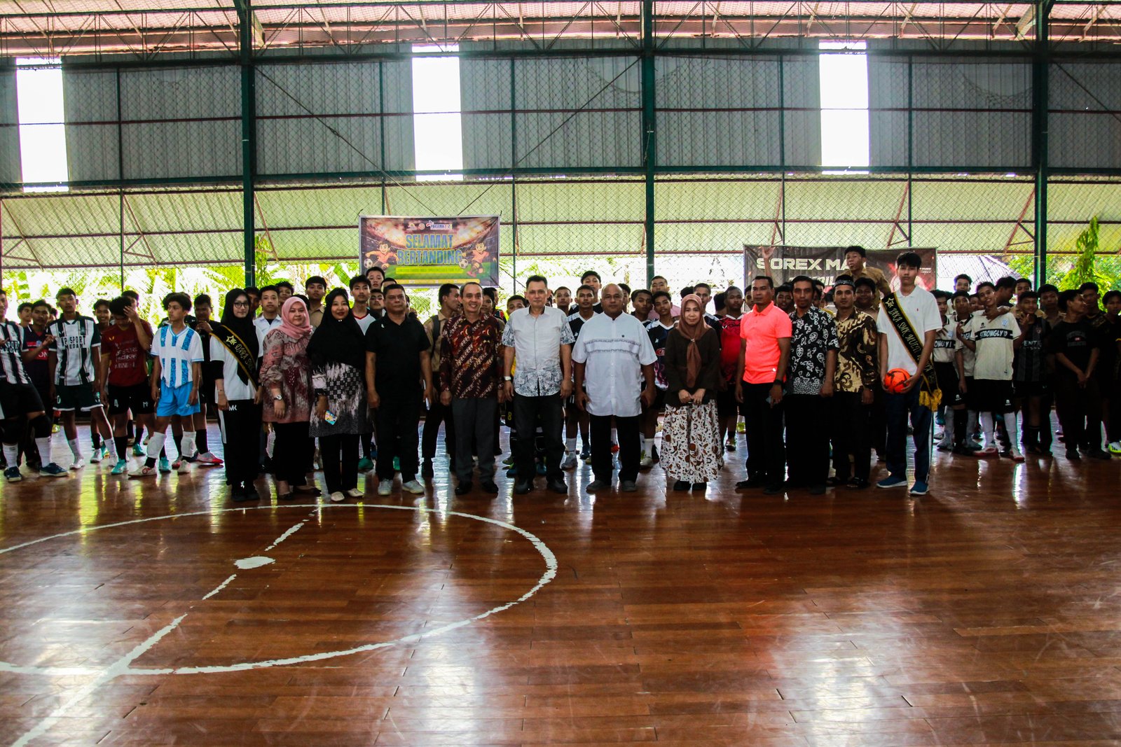 Pembukaan Futsal PORSENIK 2025: Saat Lapangan Menjadi Panggung Semangat