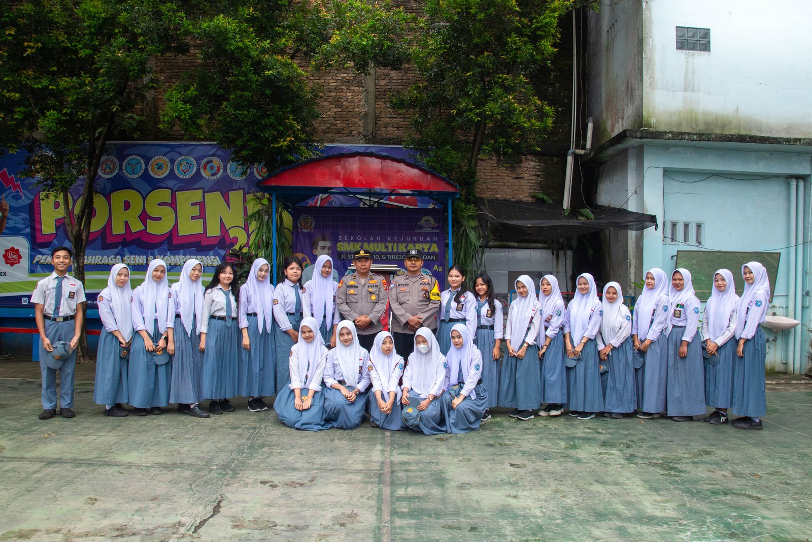 Kolaborasi POLRI dan SMK Multi Karya Tanamkan Nilai Kepahlawanan pada Siswa